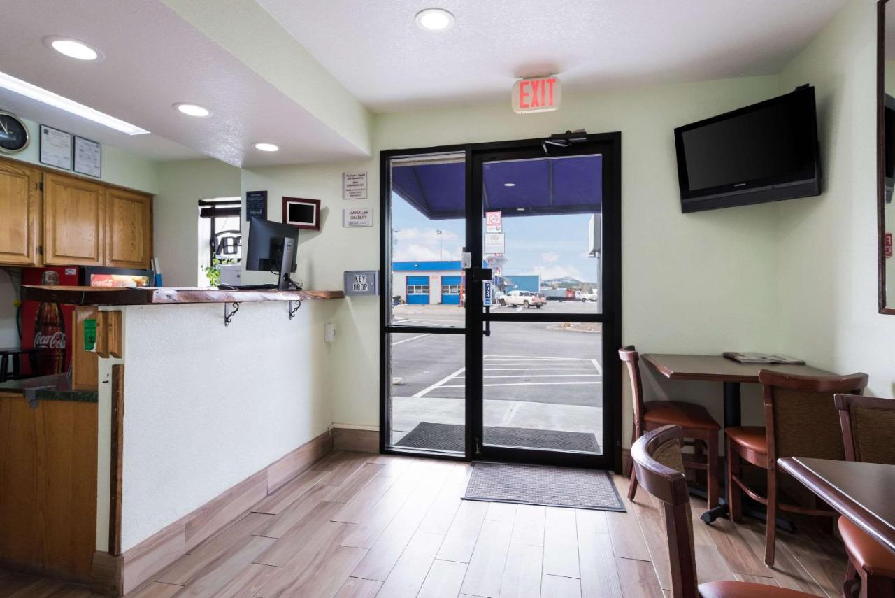 Econo Lodge Inn & Suites Williams - Grand Canyon Area Exterior photo