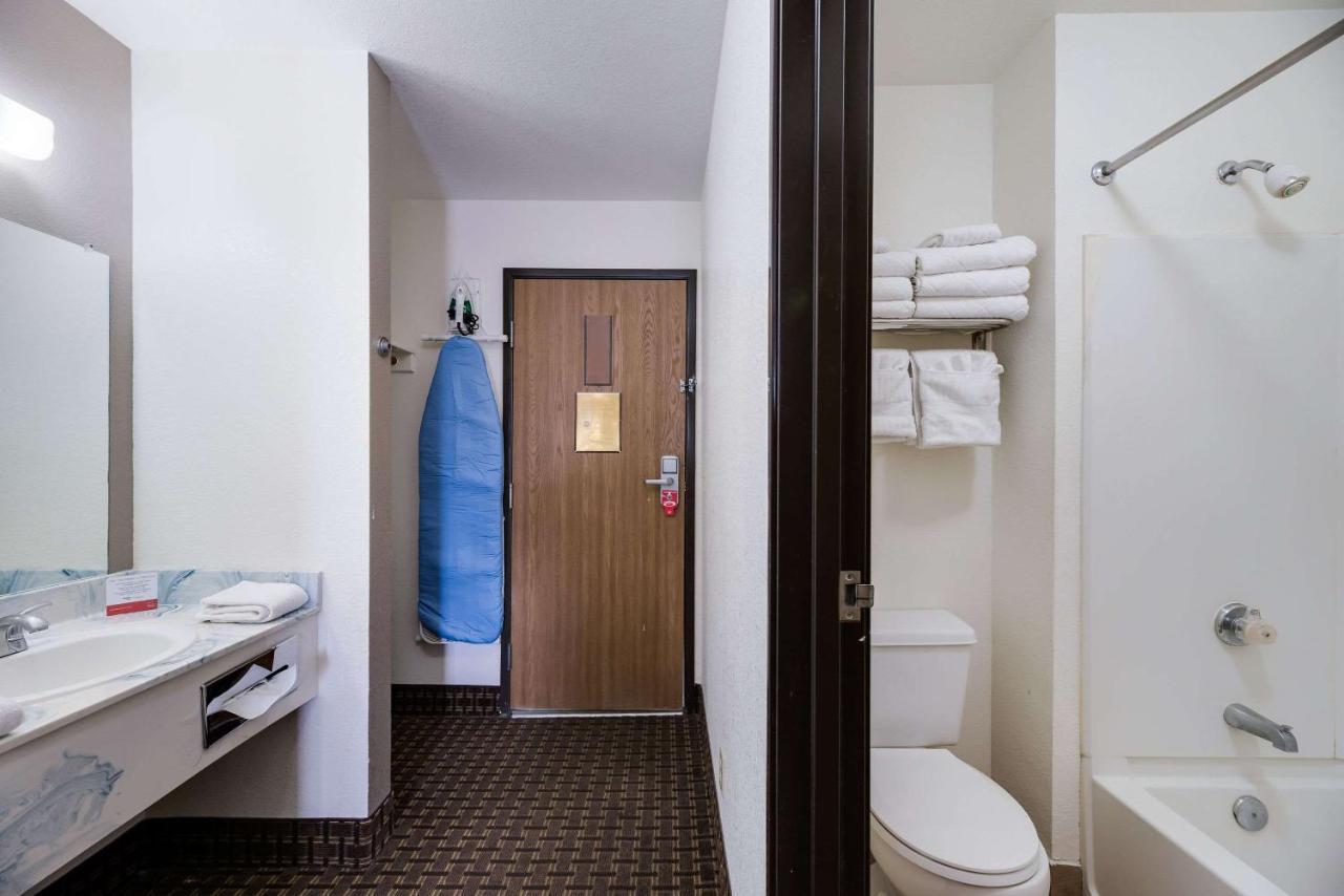 Econo Lodge Inn & Suites Williams - Grand Canyon Area Exterior photo