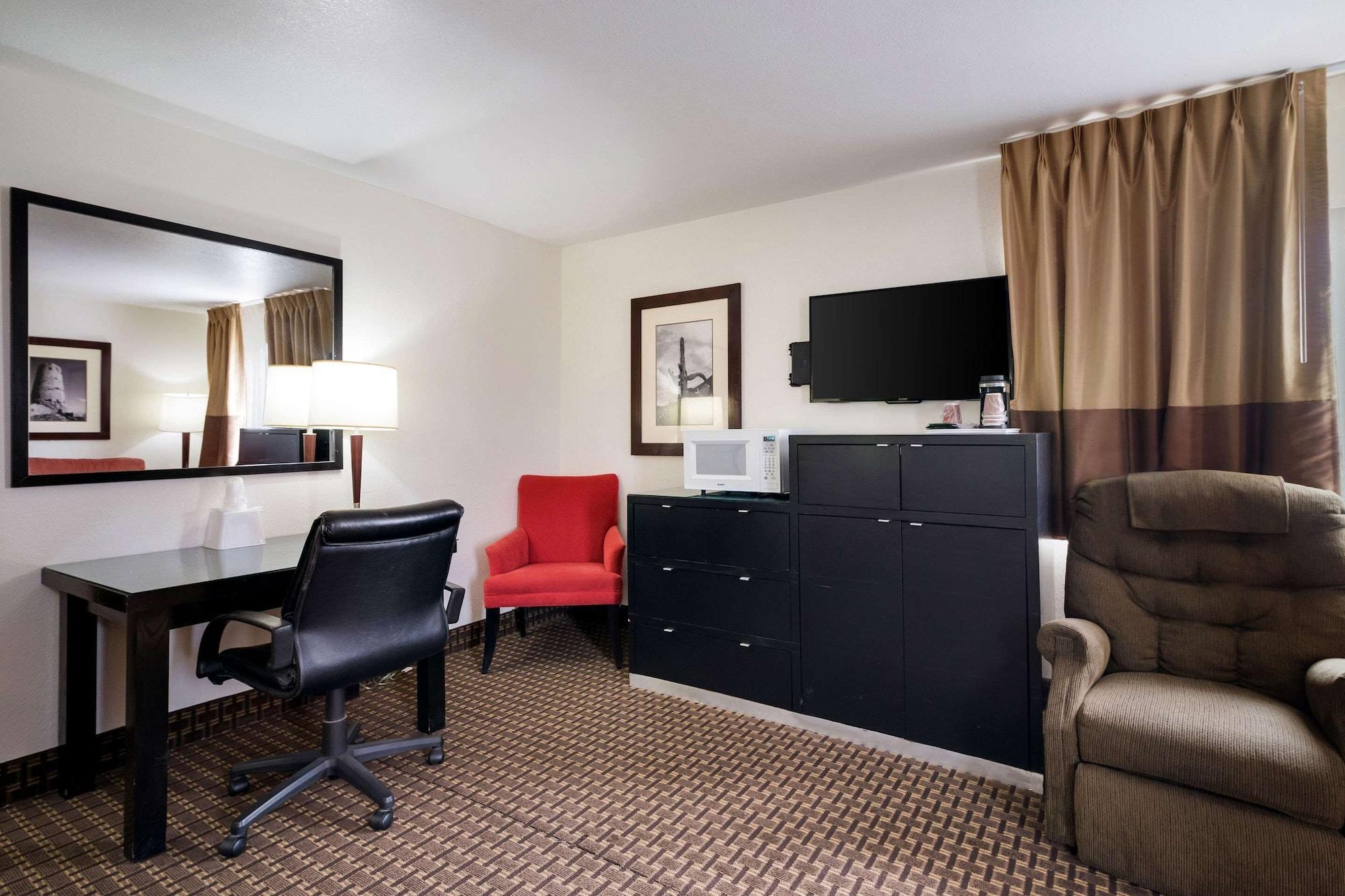 Econo Lodge Inn & Suites Williams - Grand Canyon Area Exterior photo
