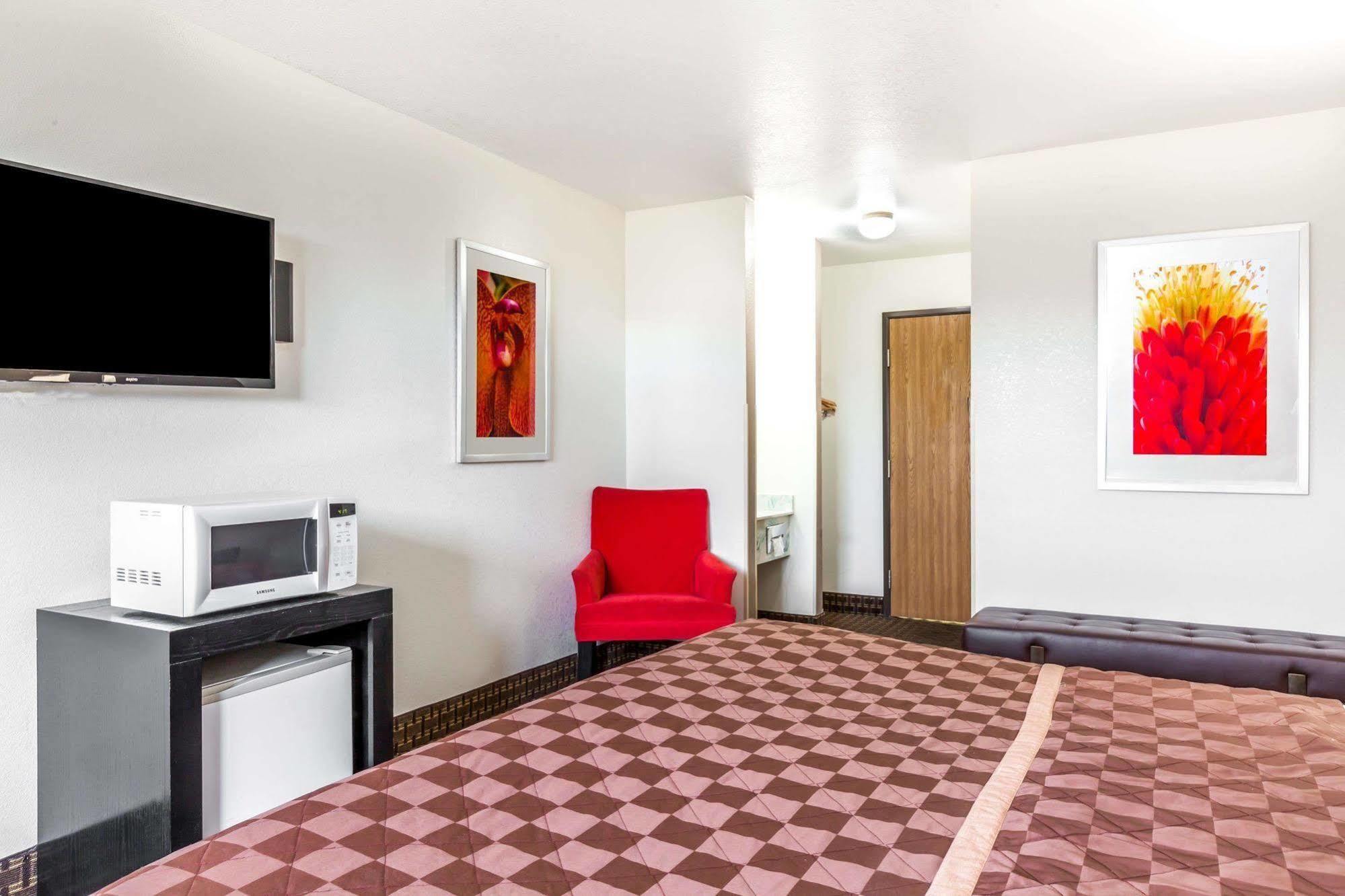 Econo Lodge Inn & Suites Williams - Grand Canyon Area Exterior photo