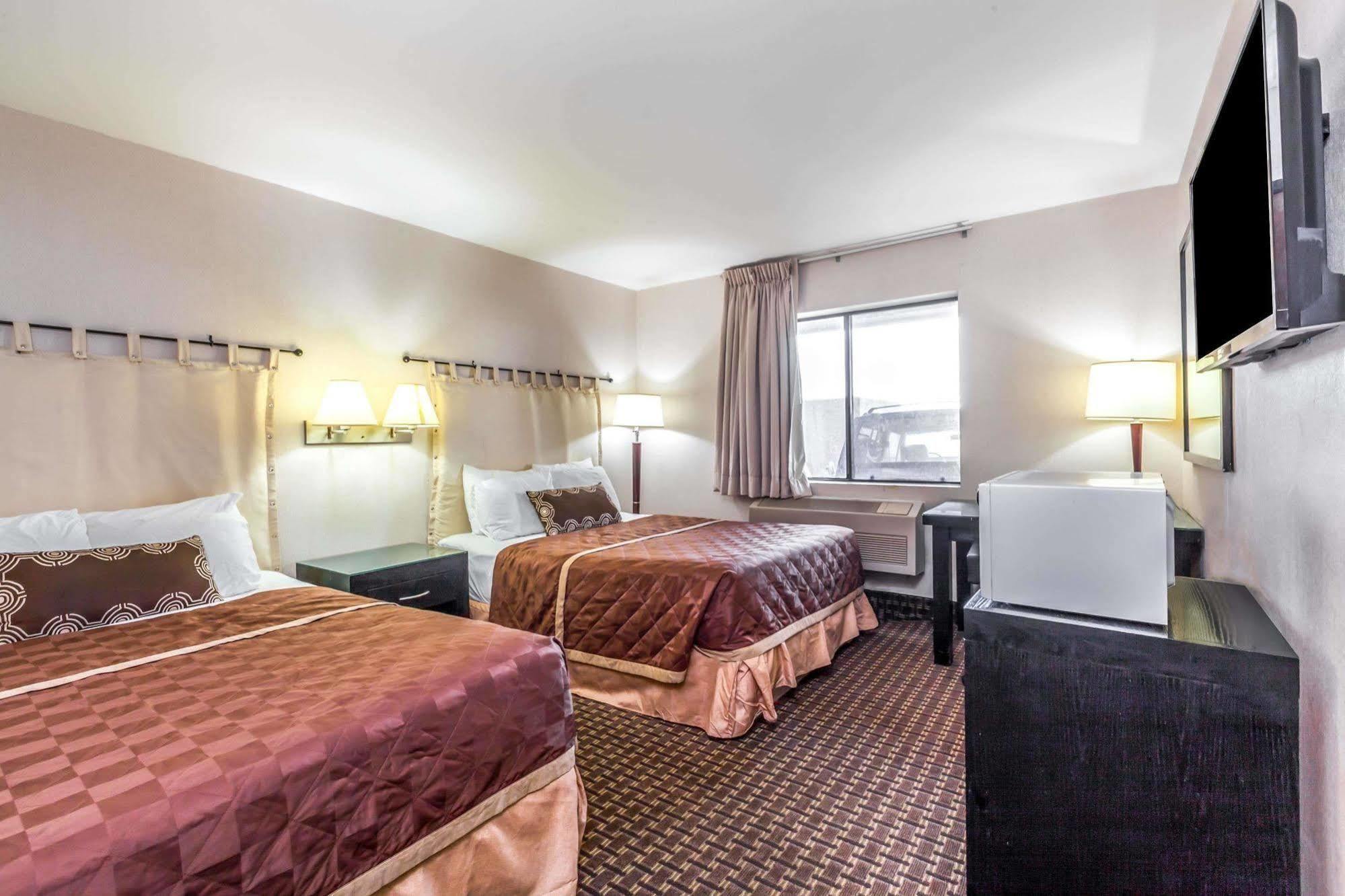 Econo Lodge Inn & Suites Williams - Grand Canyon Area Exterior photo